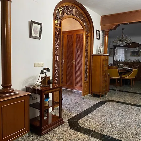Luxury Ana, Vila Mijas